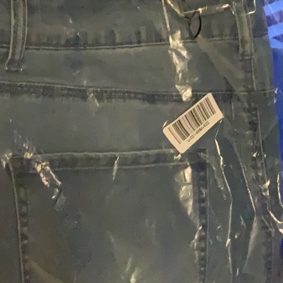 Forever 21 jeans (size 16) - Picture 3 of 4
